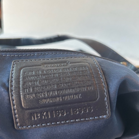 Coach NWOT Poppy Navy Denim Signature Optic Large Tote - Picture 9 of 14